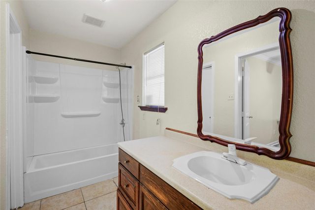 8565 Ridgepoint Drive, Houston, TX 77055