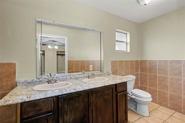 8565 Ridgepoint Drive, Houston, TX 77055