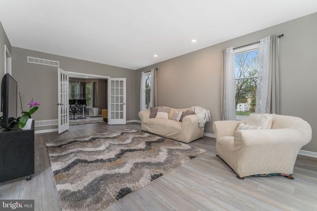 11 WILSON WAY, Ringoes, NJ 08551