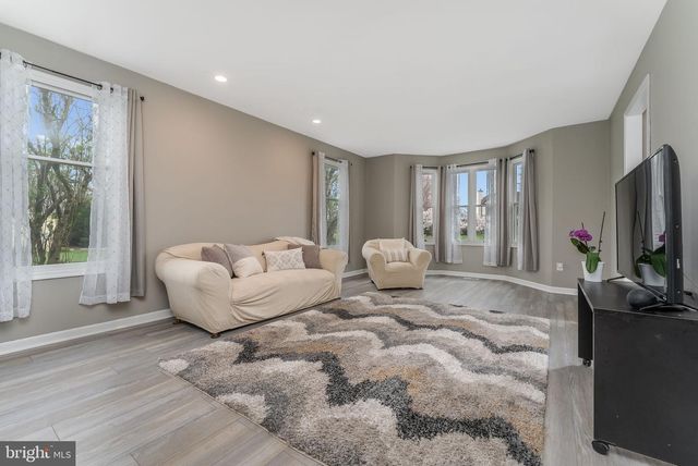 11 WILSON WAY, Ringoes, NJ 08551