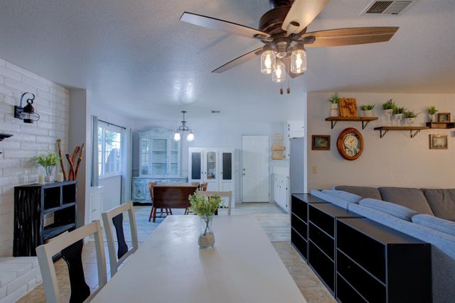 1561 Riechel Ave, Atwater, CA 95301