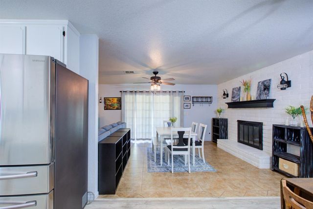 1561 Riechel Ave, Atwater, CA 95301