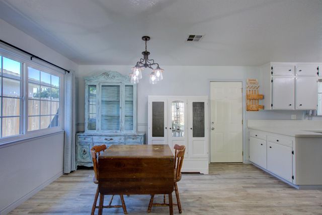 1561 Riechel Ave, Atwater, CA 95301