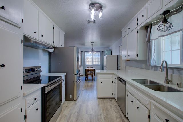 1561 Riechel Ave, Atwater, CA 95301