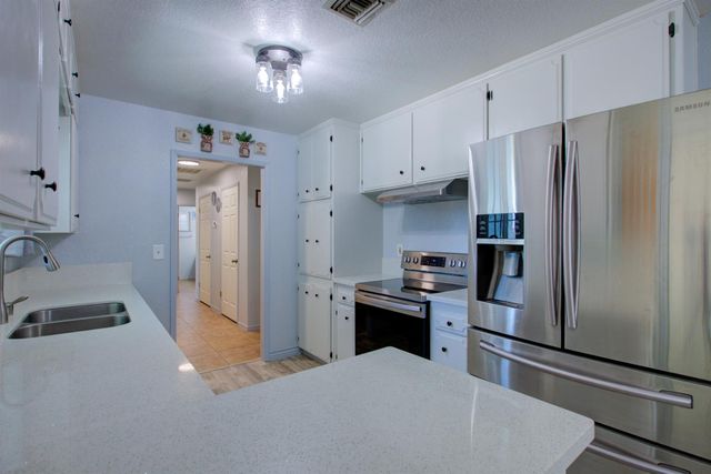 1561 Riechel Ave, Atwater, CA 95301