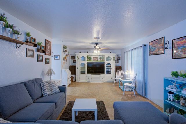 1561 Riechel Ave, Atwater, CA 95301