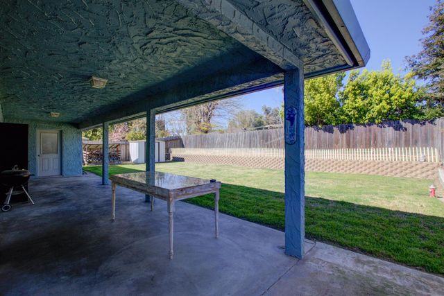 1561 Riechel Ave, Atwater, CA 95301
