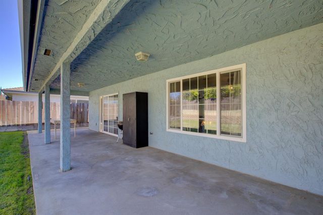 1561 Riechel Ave, Atwater, CA 95301