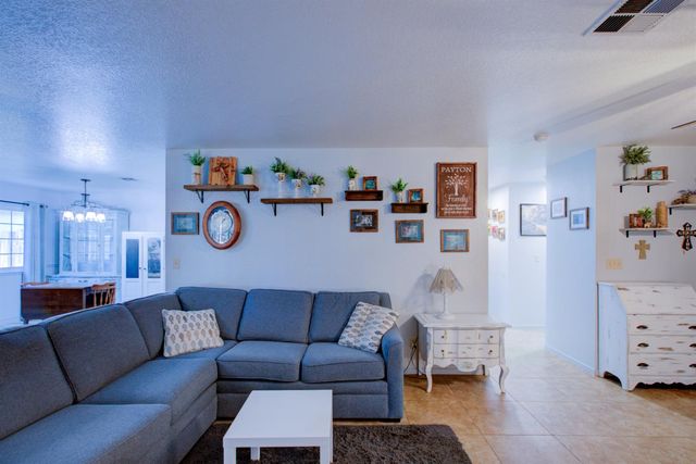 1561 Riechel Ave, Atwater, CA 95301