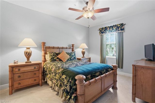 4620 Winged Foot CT # 201, Naples, FL 34112