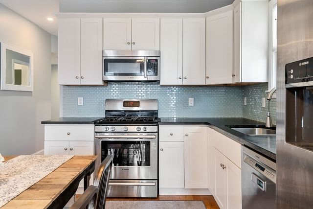 995 Dorchester Ave 1, Boston, MA 02125