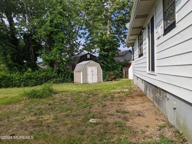 509 Stone Road, Union Beach, NJ 07735