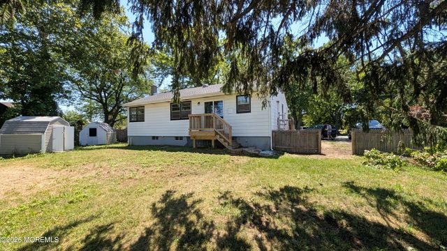 509 Stone Road, Union Beach, NJ 07735