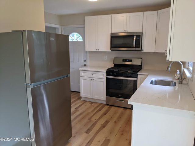 509 Stone Road, Union Beach, NJ 07735