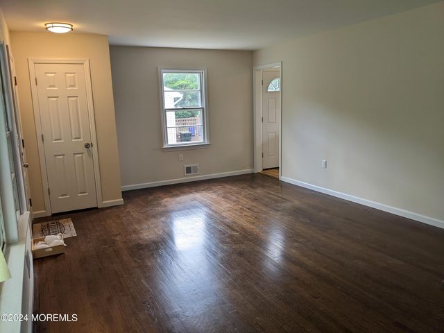 509 Stone Road, Union Beach, NJ 07735