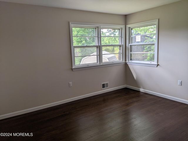 509 Stone Road, Union Beach, NJ 07735