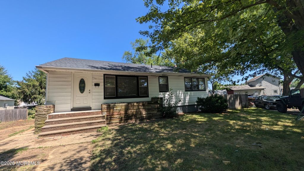 509 Stone Road, Union Beach, NJ 07735