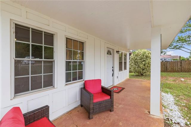 156 Pine Avenue, Commerce, GA 30529
