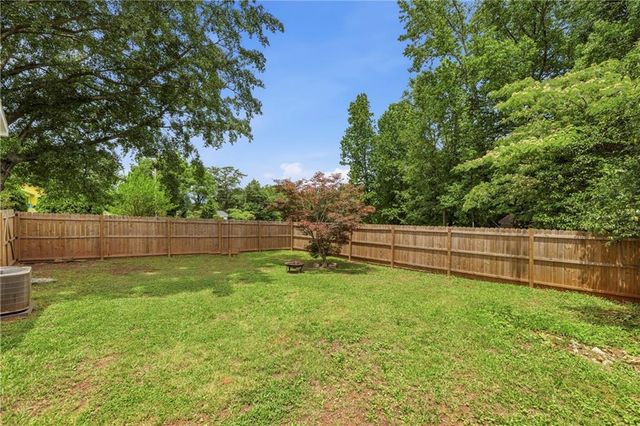 156 Pine Avenue, Commerce, GA 30529