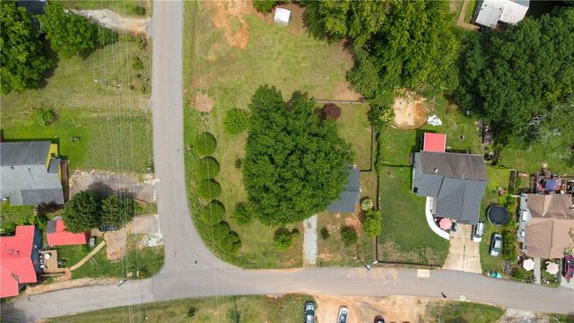 156 Pine Avenue, Commerce, GA 30529