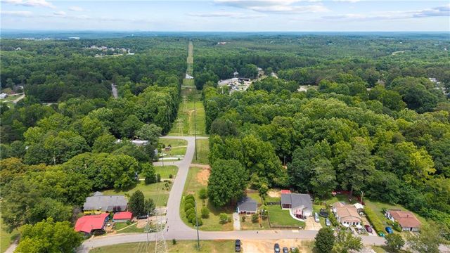 156 Pine Avenue, Commerce, GA 30529
