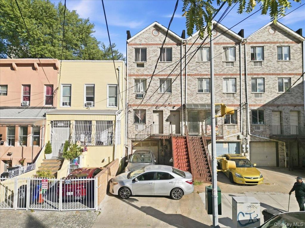 2050 Arthur Avenue, Bronx, NY 10457 — photo 2