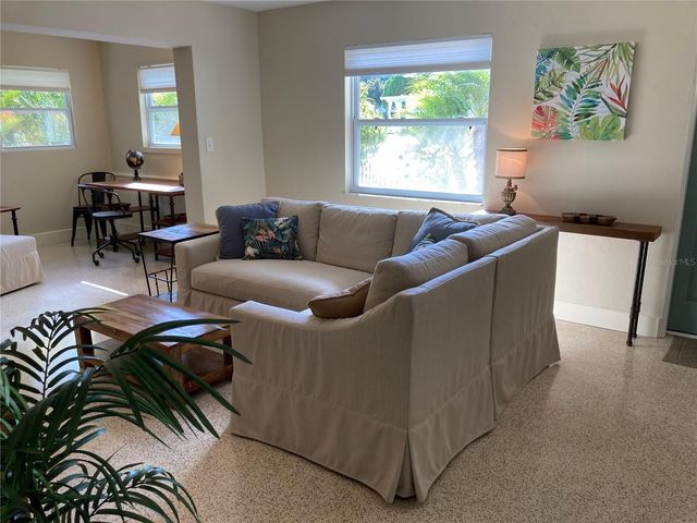 1415 S SCHOOL AVENUE, Sarasota, FL 34239