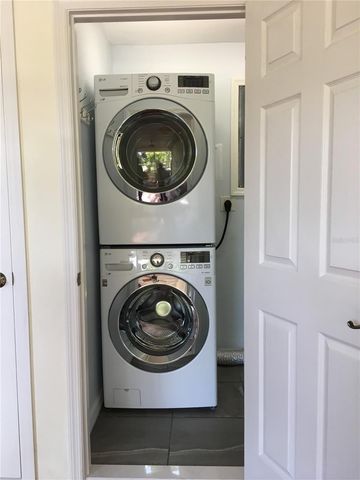 1415 S SCHOOL AVENUE, Sarasota, FL 34239