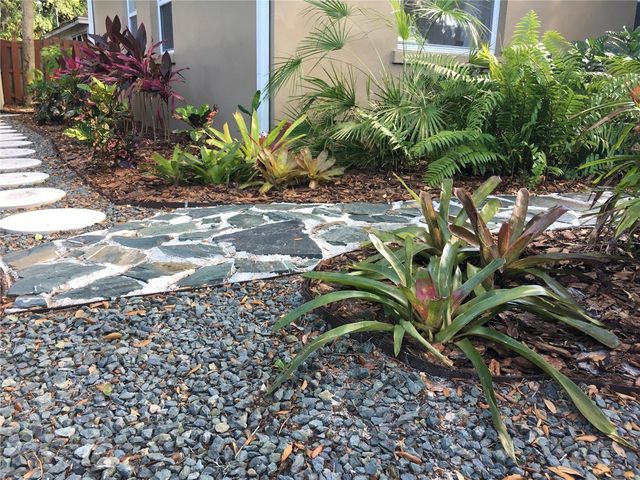 1415 S SCHOOL AVENUE, Sarasota, FL 34239