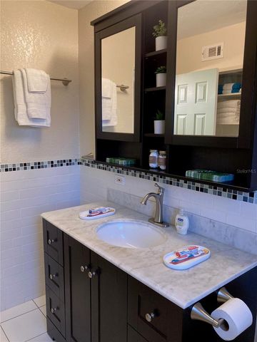 1415 S SCHOOL AVENUE, Sarasota, FL 34239