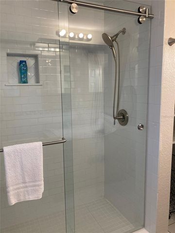 1415 S SCHOOL AVENUE, Sarasota, FL 34239