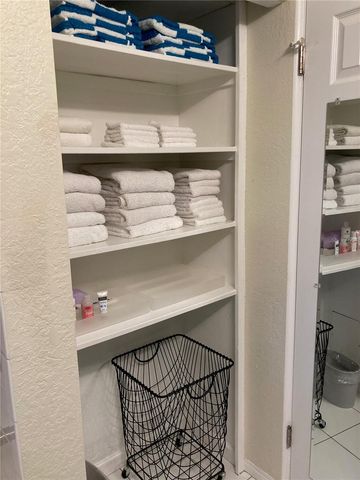 1415 S SCHOOL AVENUE, Sarasota, FL 34239