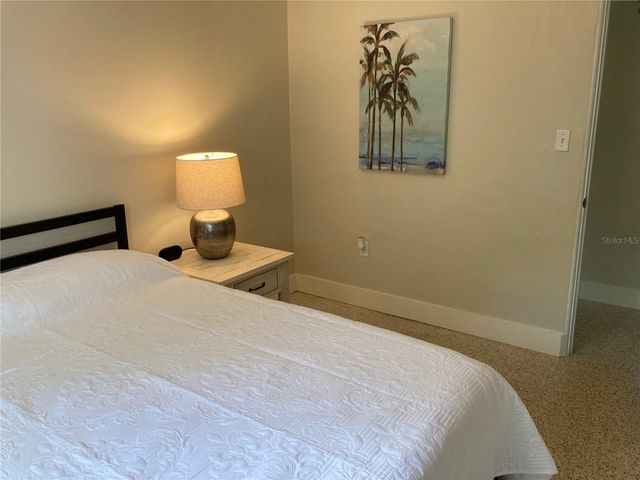 1415 S SCHOOL AVENUE, Sarasota, FL 34239