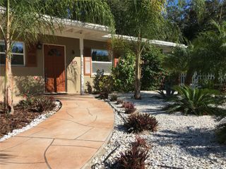 1415 S SCHOOL AVENUE, Sarasota, FL 34239