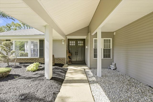 22 Ethan Allen Road, Freehold, NJ 07728