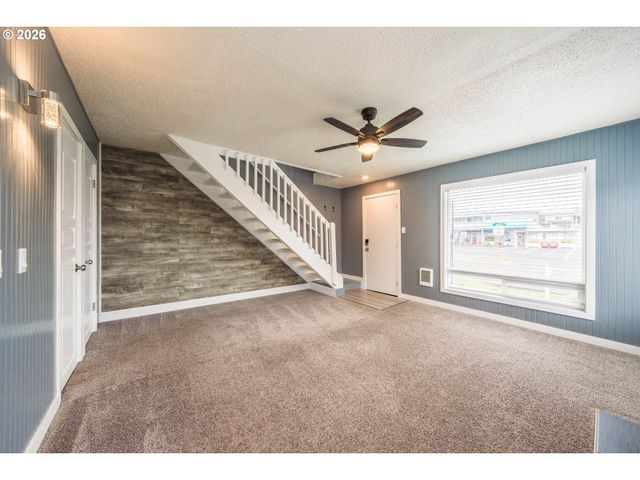 3310 Nw JETTY Ave 2, Lincoln City, OR 97367