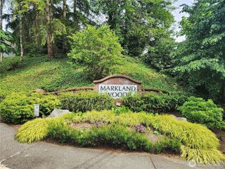 23301 Cedar Way #U102, Mountlake Terrace, WA 98043