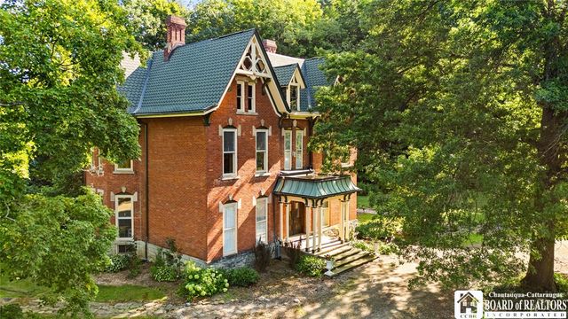 3728 Route 83, Pomfret, NY 14063