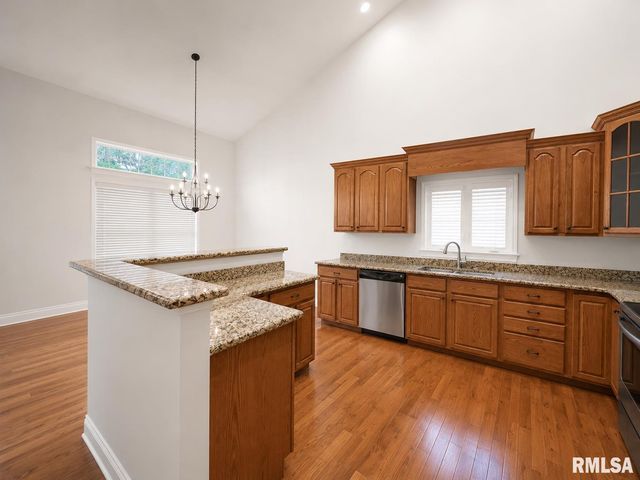 7010 N BUCKEYE Drive, Edwards, IL 61528