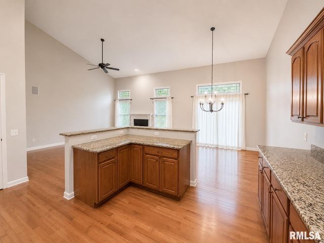 7010 N BUCKEYE Drive, Edwards, IL 61528