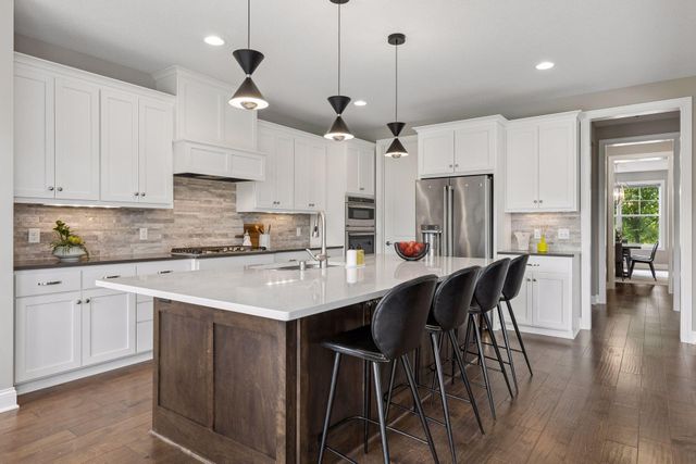 4662 165th Street W, Lakeville, MN 55044
