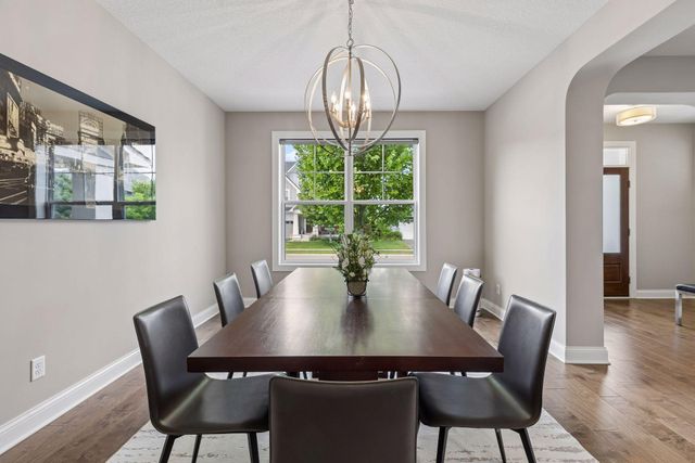 4662 165th Street W, Lakeville, MN 55044