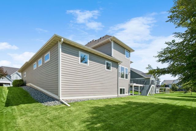 4662 165th Street W, Lakeville, MN 55044