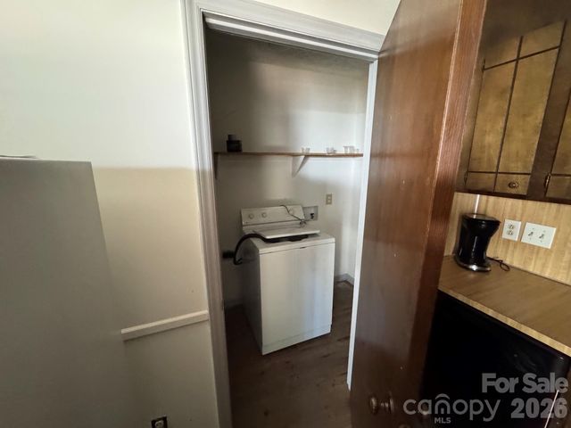 224 14th Avenue SE D, Hickory, NC 28602