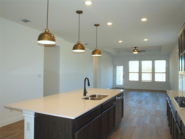 136 Raleigh DR, Georgetown, TX 78633