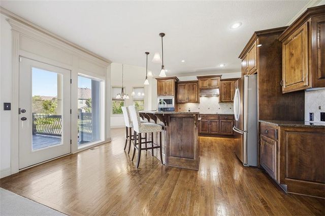 10822 S Appleridge Lane, Olathe, KS 66061