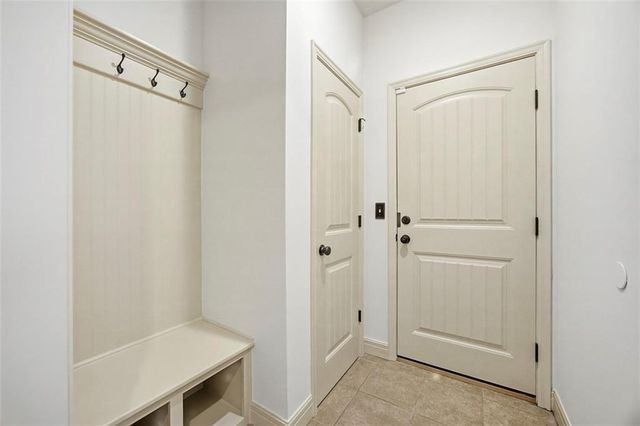 10822 S Appleridge Lane, Olathe, KS 66061