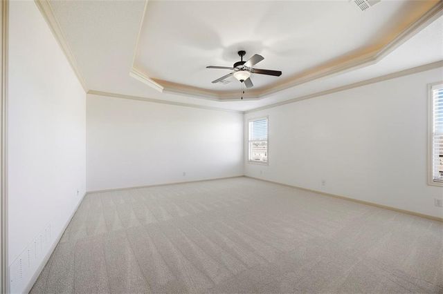 10822 S Appleridge Lane, Olathe, KS 66061