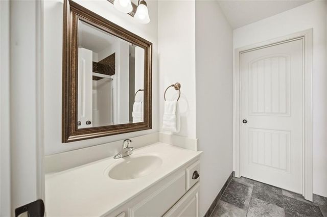 10822 S Appleridge Lane, Olathe, KS 66061
