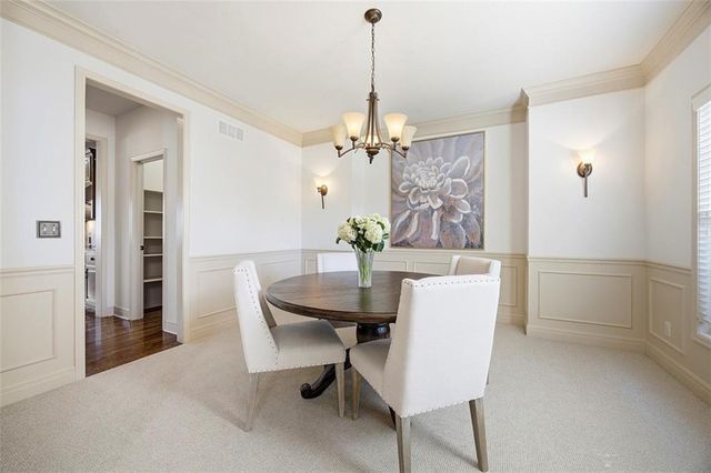10822 S Appleridge Lane, Olathe, KS 66061